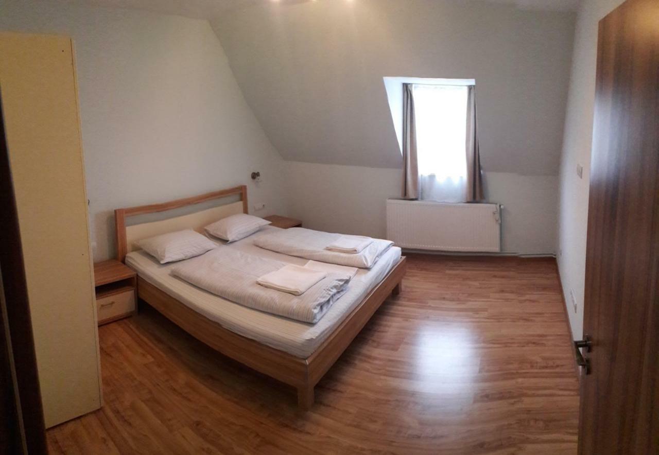 סיביו Theresia Apartment מראה חיצוני תמונה