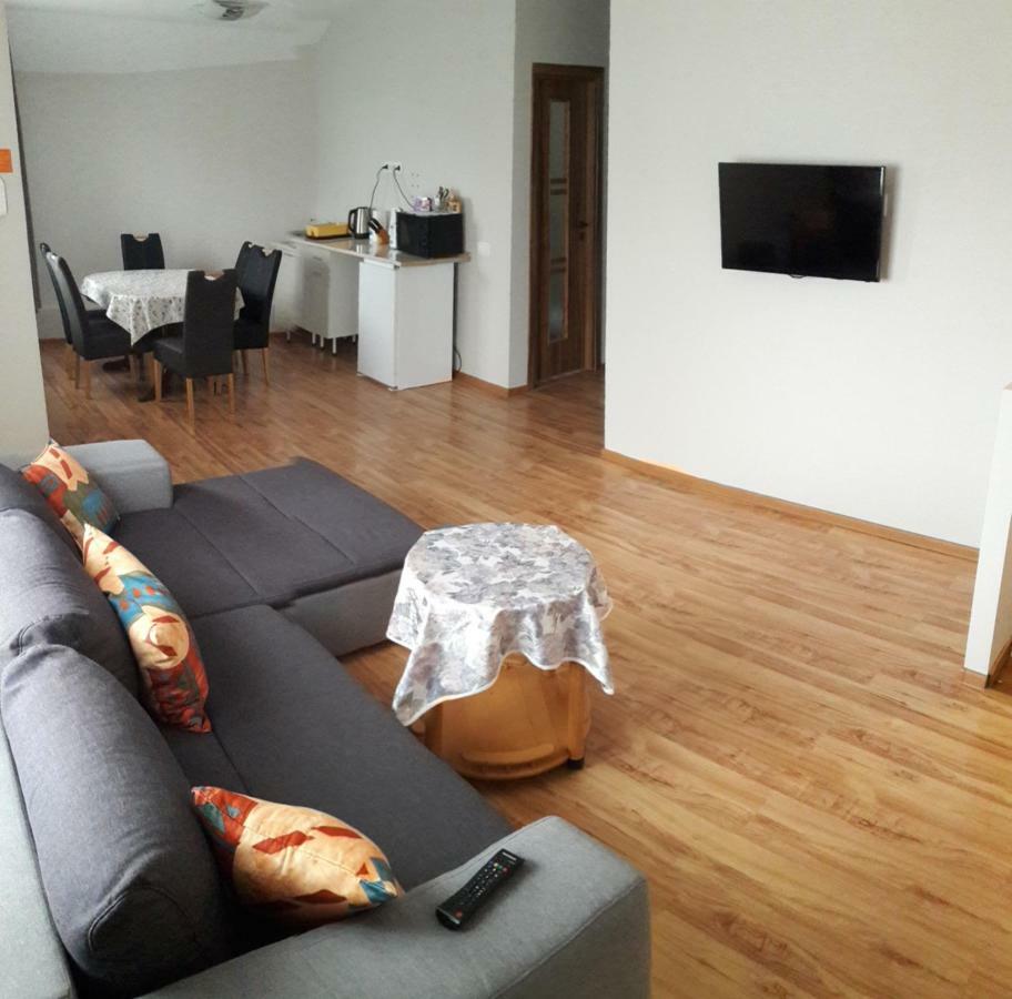 סיביו Theresia Apartment מראה חיצוני תמונה